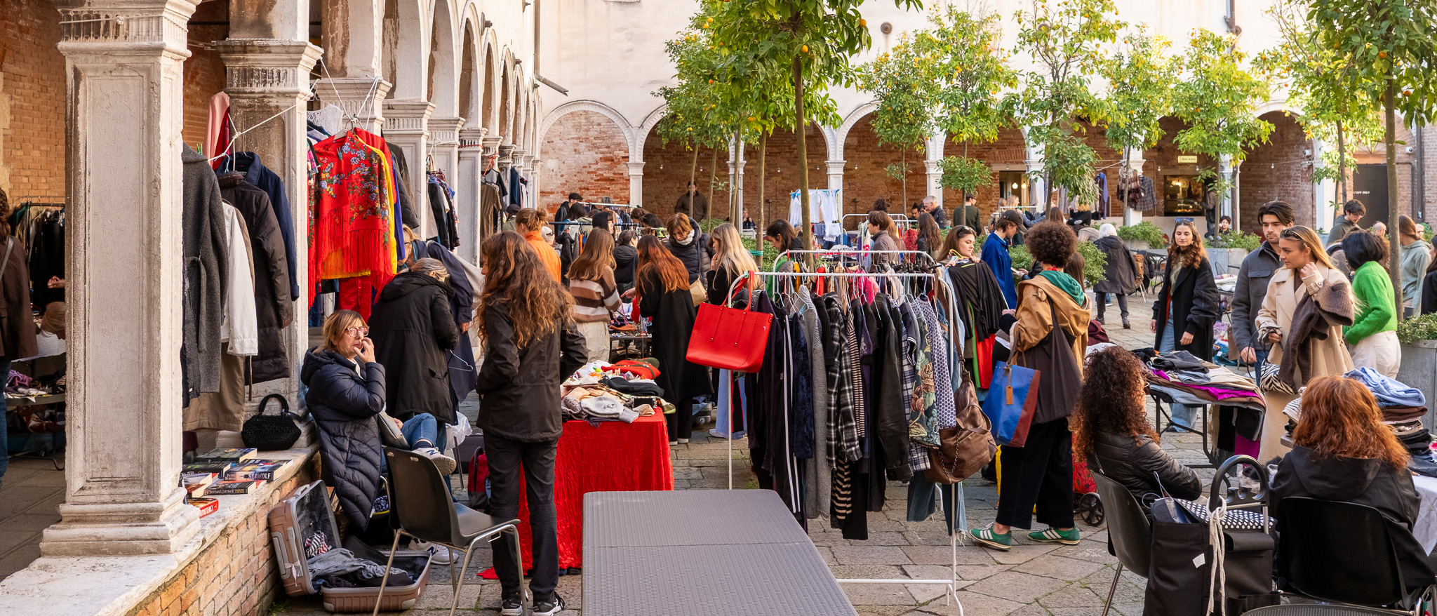 古着市で見つけたジャケットを買わなかったのをずっと後悔している