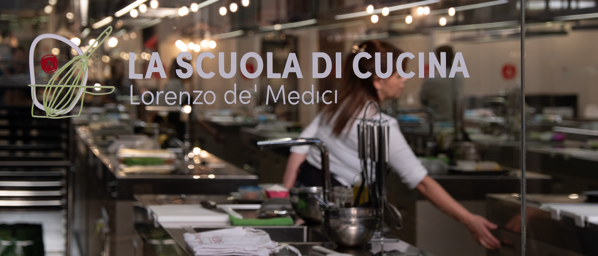 お料理教室も2階に この日はパスタ作ってた