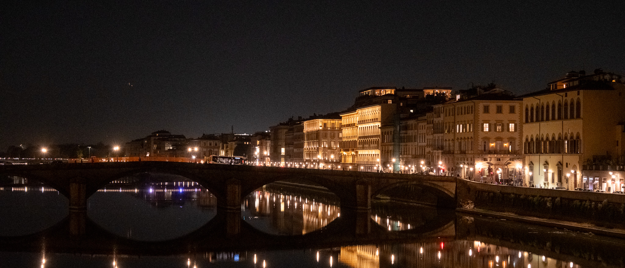 夜の雰囲気も近いものがありませんか