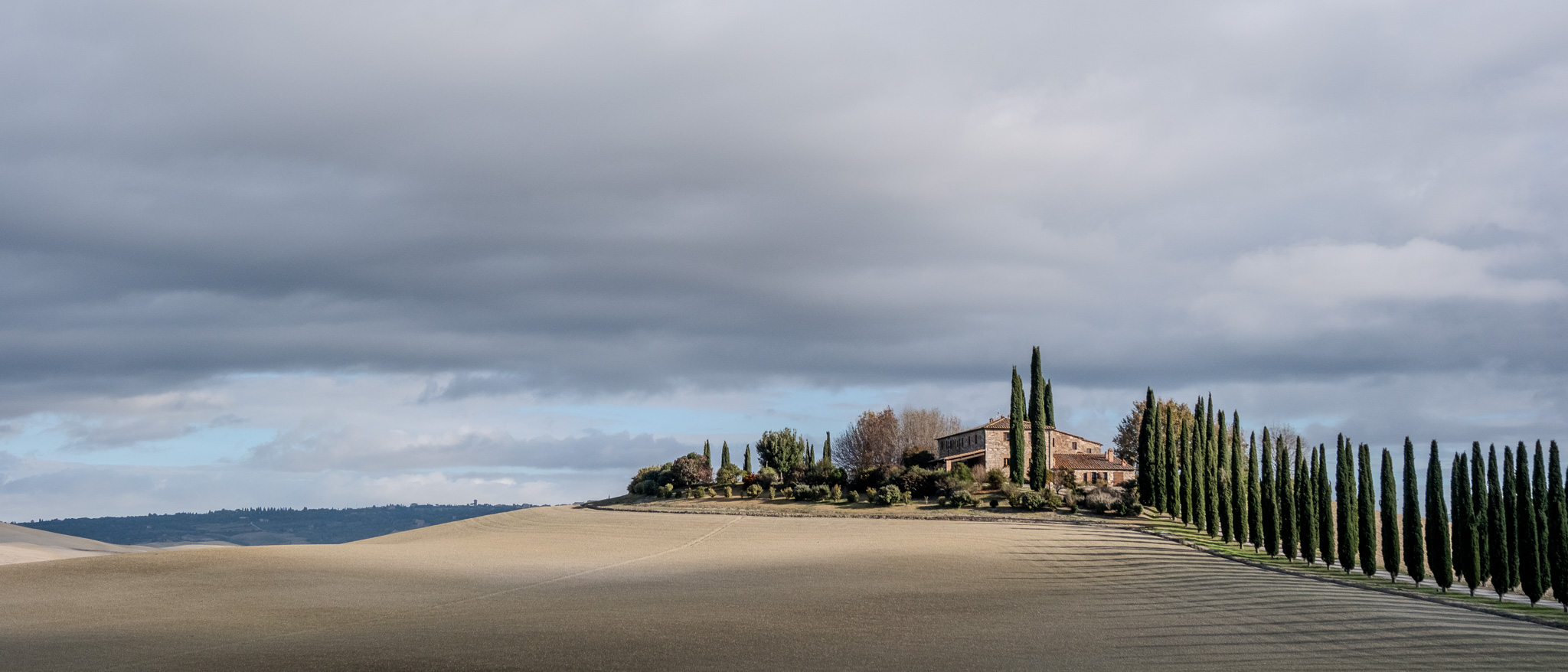 オルチャ渓谷 ヨーロッパの渓谷って水が流れてないらしい
